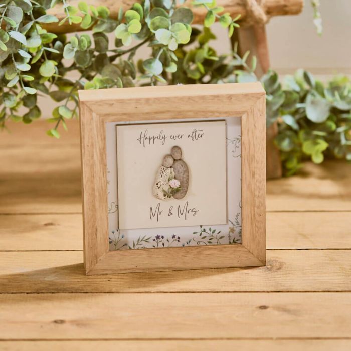 HAPPILY EVER AFTER RESIN COUPLE WITH WOOD FRAME