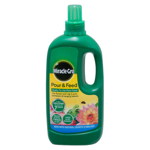 Miracle Gro Pour and Feed 1L