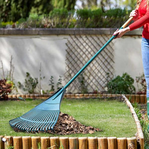 Smart Garden Plastic Leaf Rake